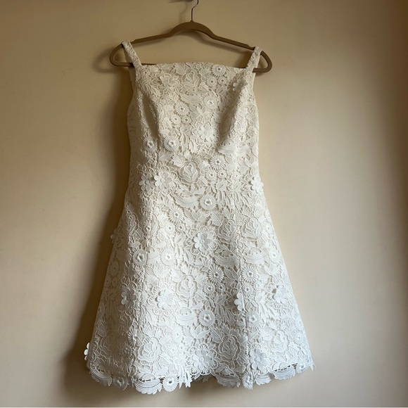 Carolina Herrera Square Neck Mini Dress in White - Picture 5 of 16